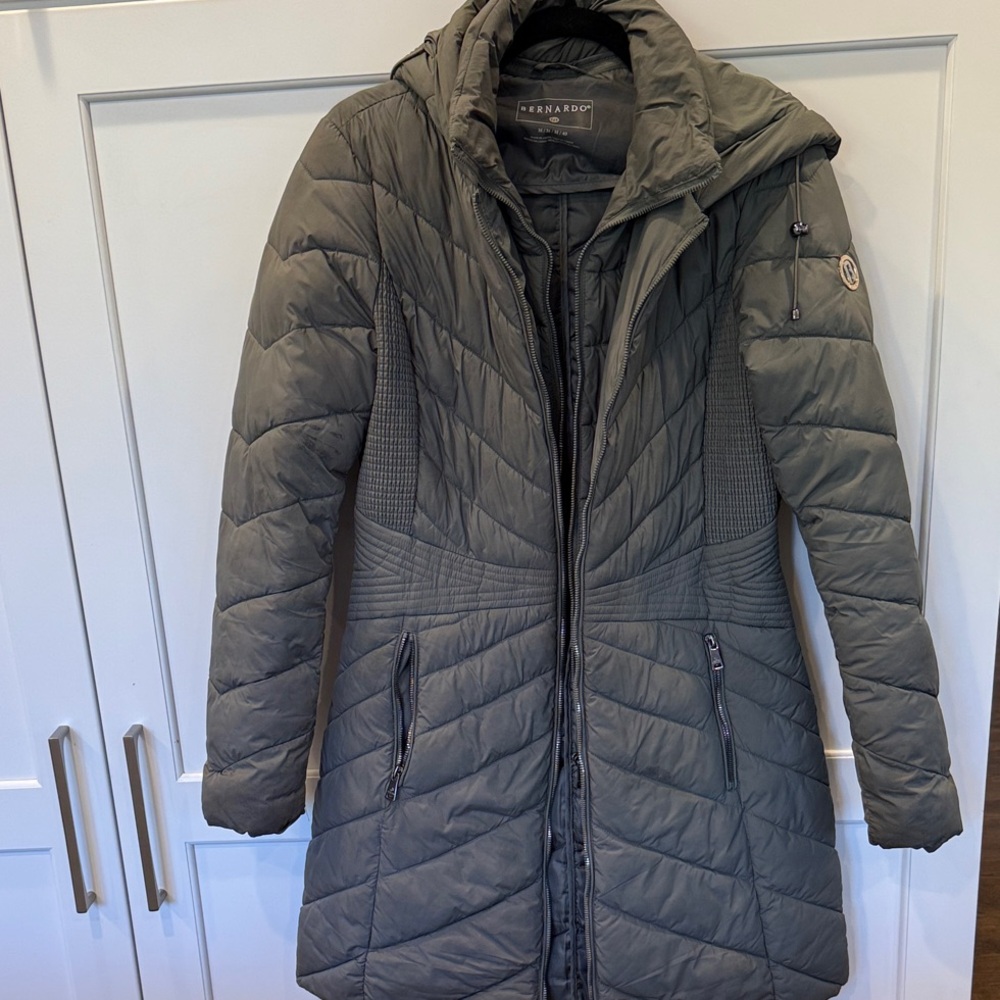 Bernardo Women's Green Puffer Jacket